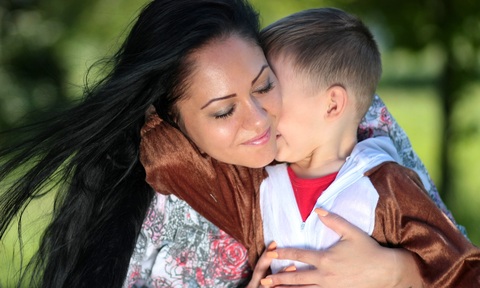6 Ways to Pray for a Foster Mom&nbsp;Today